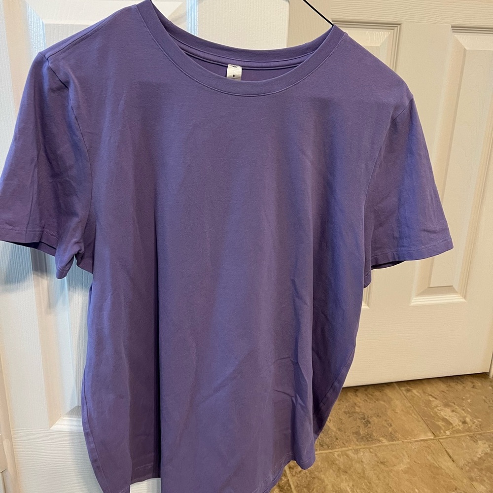 Lululemon Love crew neck tee